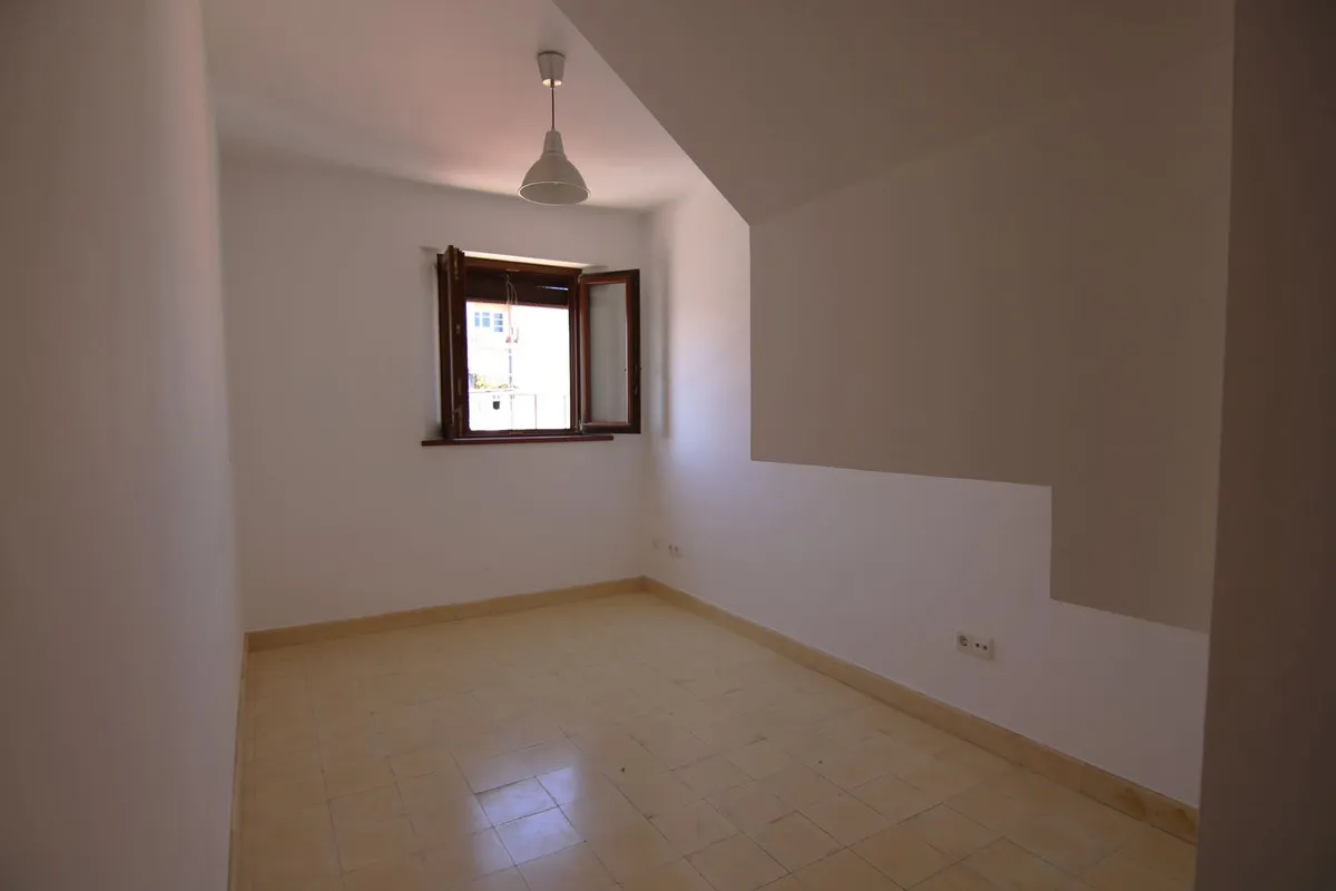 f1af3600-660e-4193-9eba-3ea6fb9c71bb