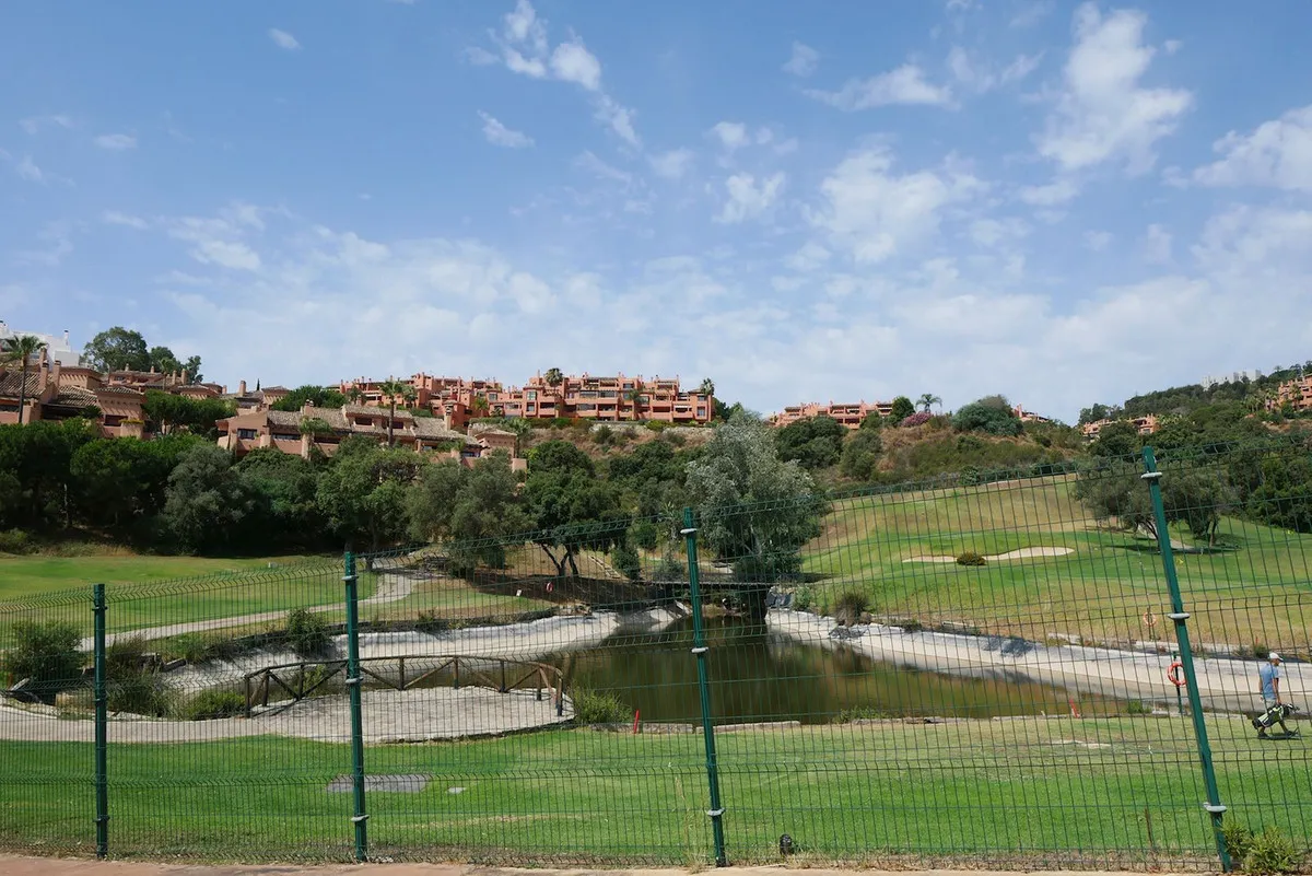 15e467d5-a0c7-48e3-a0c1-da39c899aae7