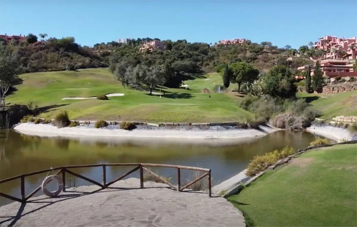 382eb040-ec1f-4104-943d-d31ff3b9ee65