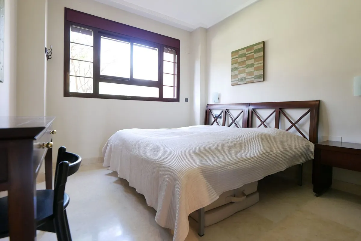 64a06799-3b7a-482e-a2dd-efbe5922a0d9