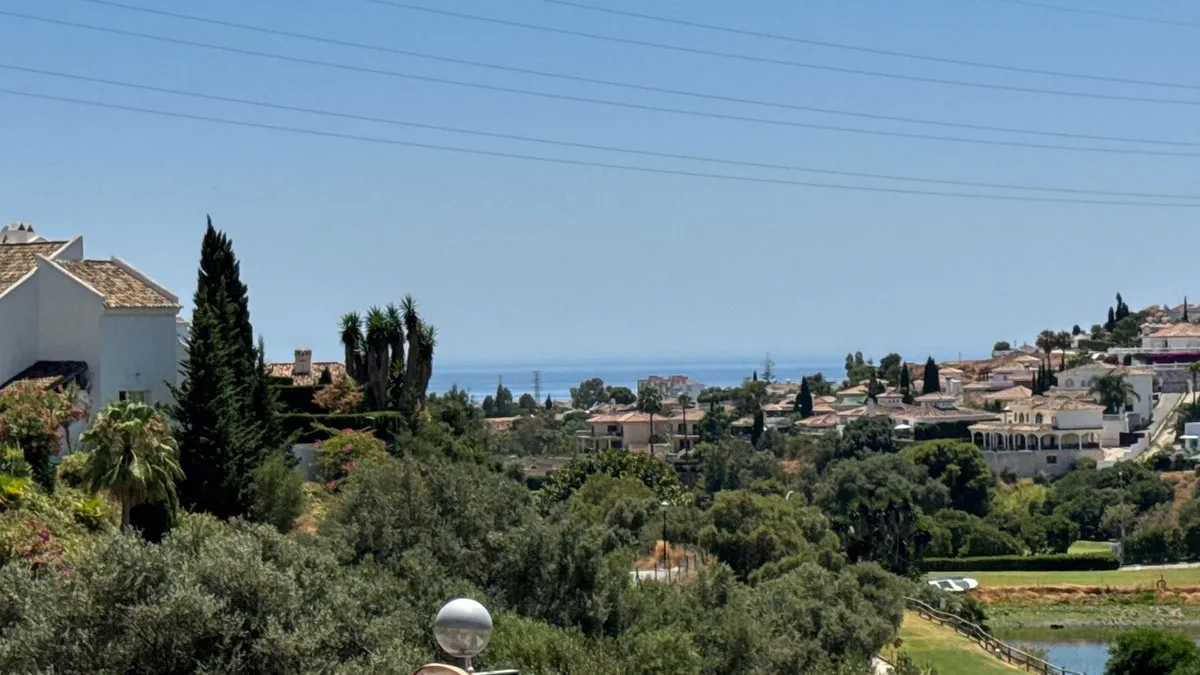 b70c5748-2113-4eae-8634-19205448f43f