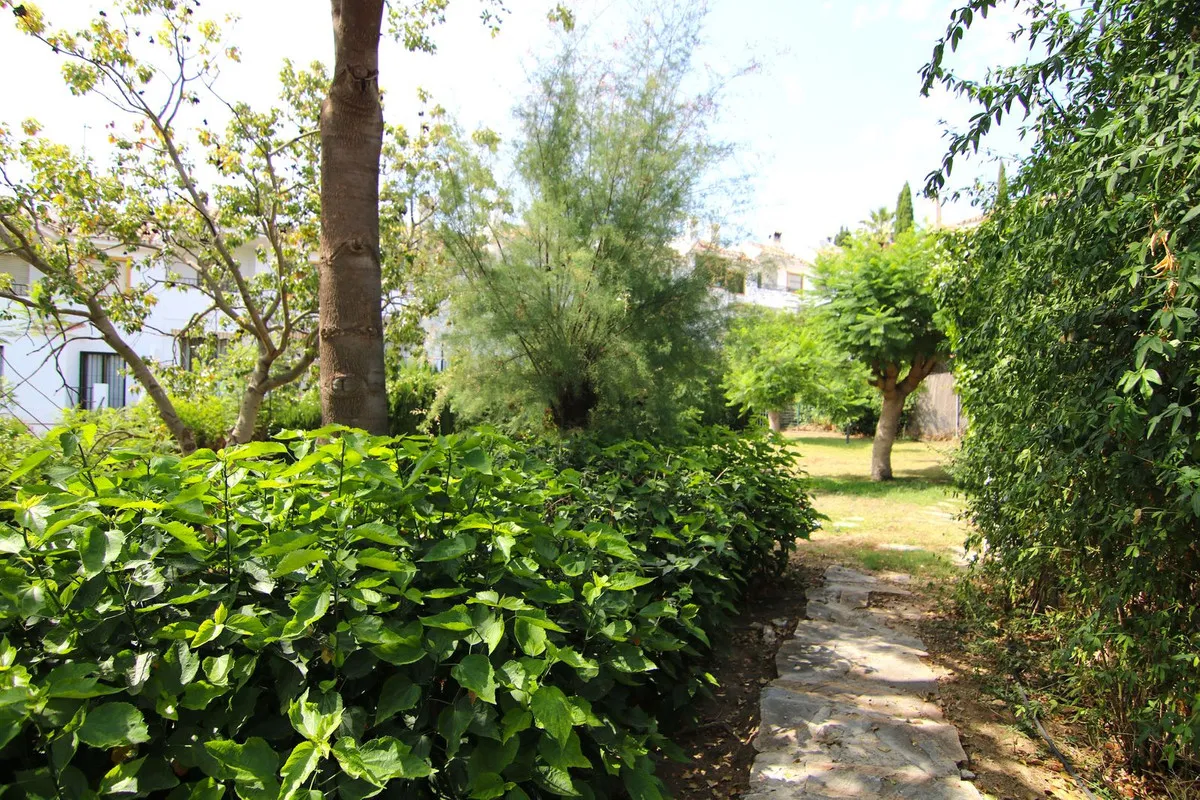 c225e02a-3e38-463d-a905-598e010d6a15