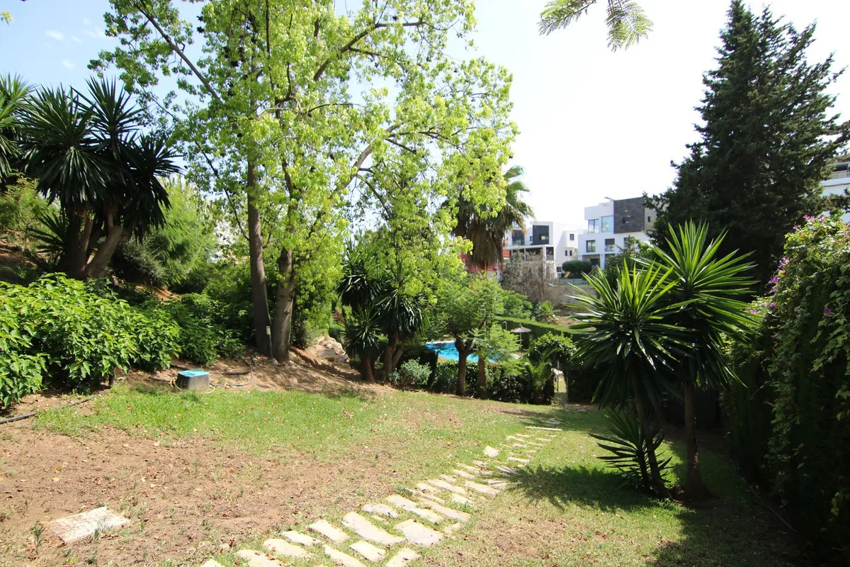 e4e9be0c-1ca7-45bc-b6d4-30f68faf5f0f