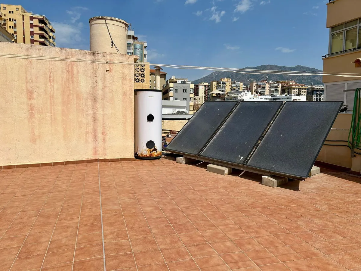 e03d91b9-8695-417b-9620-9ca109dd50e2