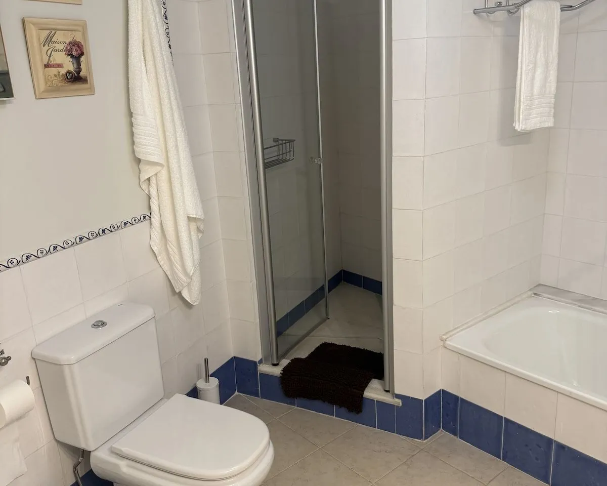 0a292f80-d9c5-424c-bc59-f4f094d553d3