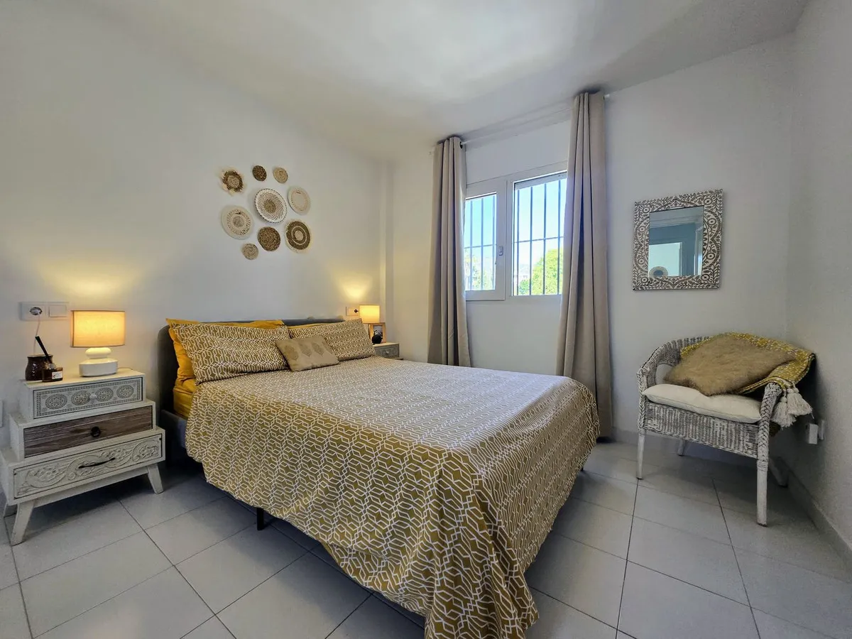 f6e03052-ce7a-4f92-877b-d2b4445dc745