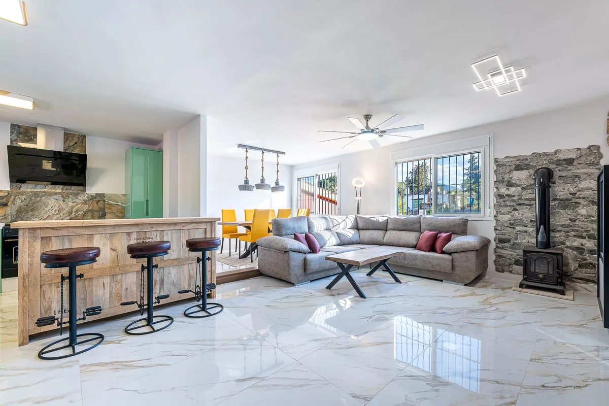 4335ef55-5bc6-4d7a-867c-d8b4305fd4a2