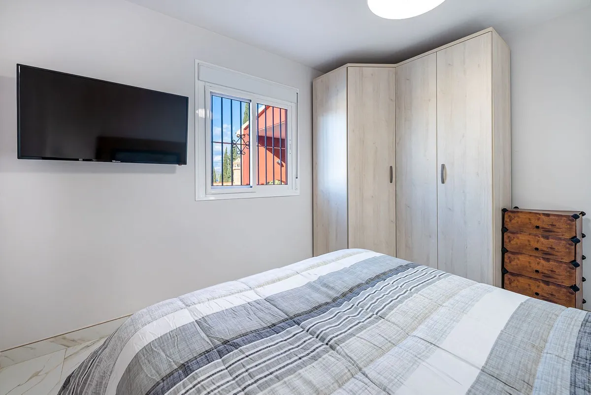 b02f85dd-9321-4acc-bf2b-366e11f1e048