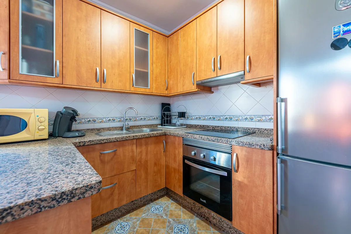 d6ac580d-751d-439a-8493-4c0072cef27a