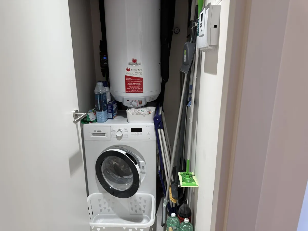 6500eb8a-a567-4caa-bc32-63a34d9c5972