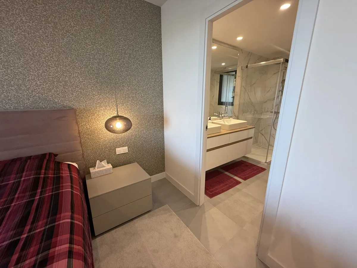 ace54f84-1fee-4128-80c5-891ca0c3d236