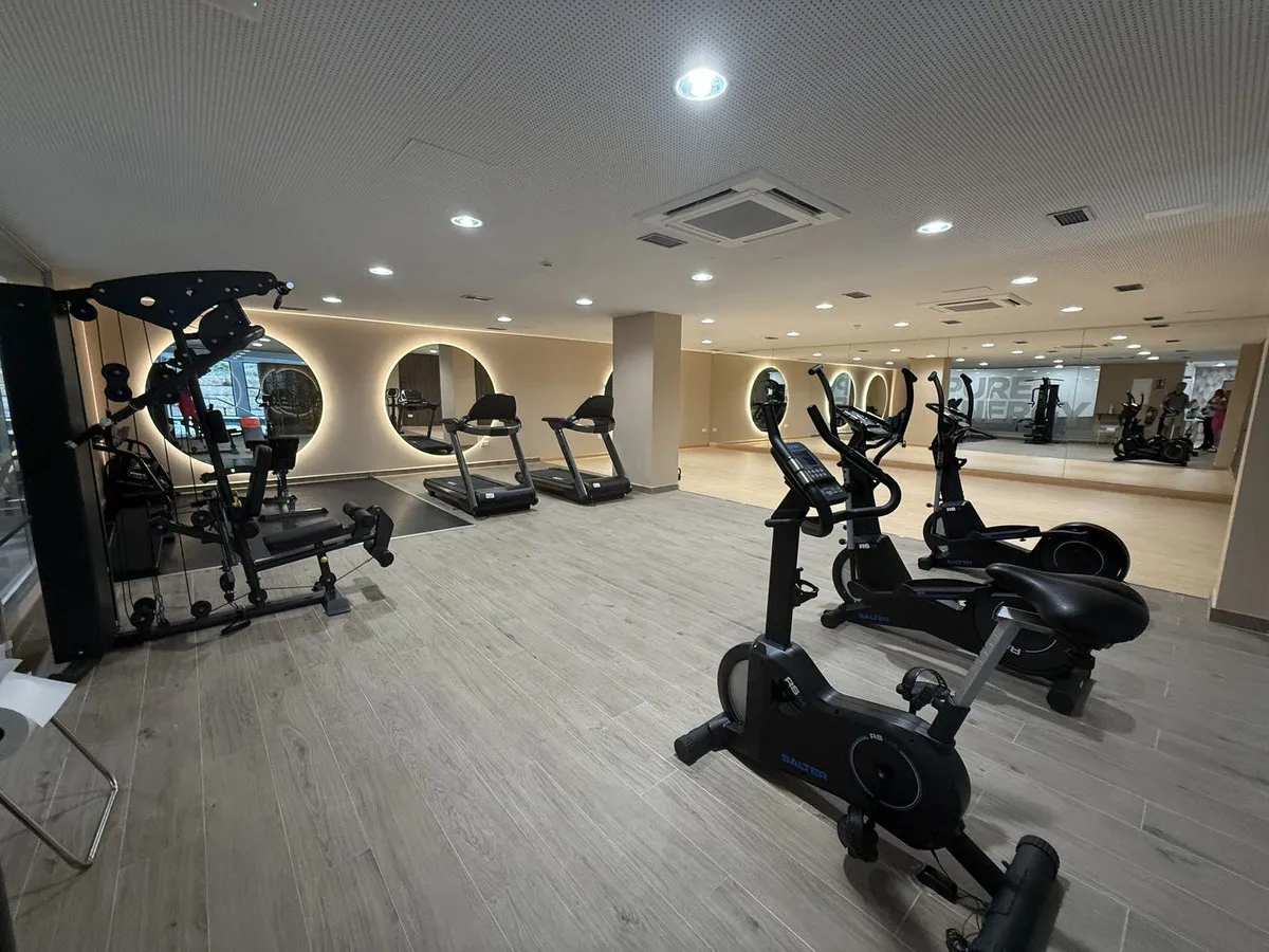 b7dc1c94-a2f4-41a5-9163-618714c7fc42