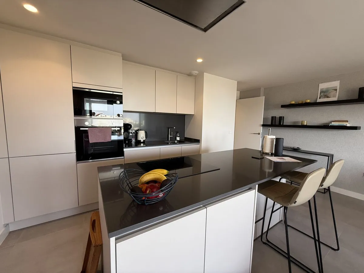 dbfb56a9-a7ac-4d5f-99da-e667d7bb084c