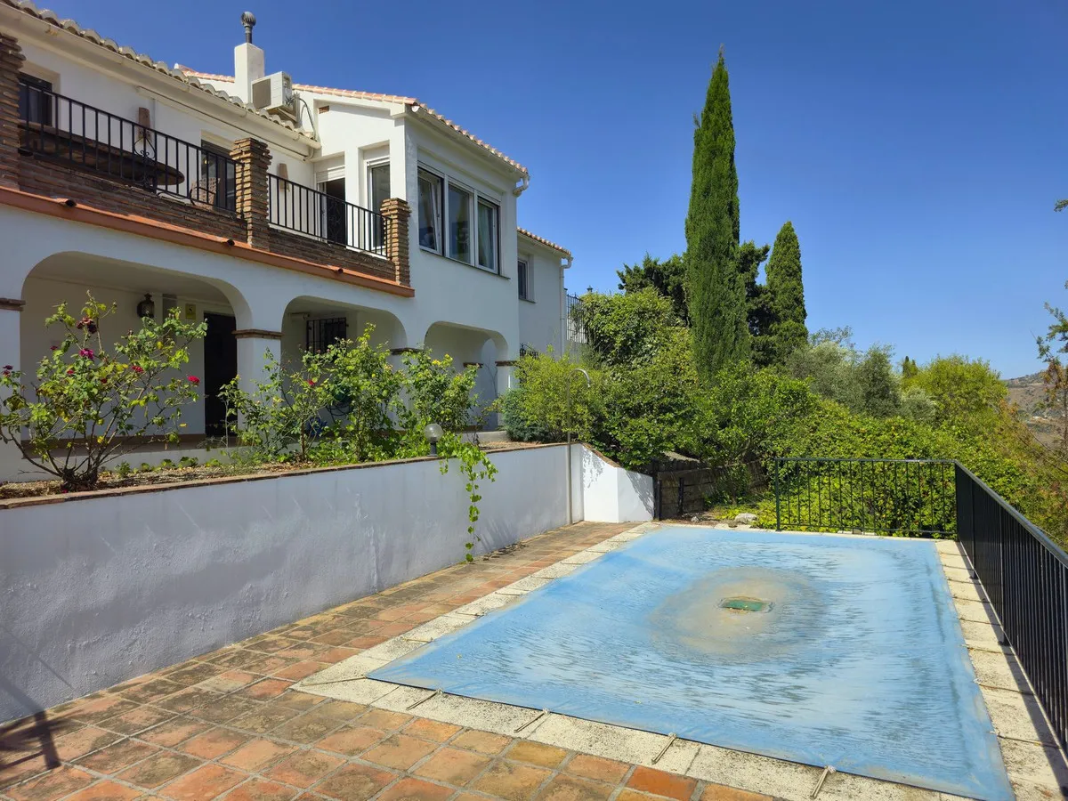 0b791677-69af-4daa-9729-e5651dd4b010