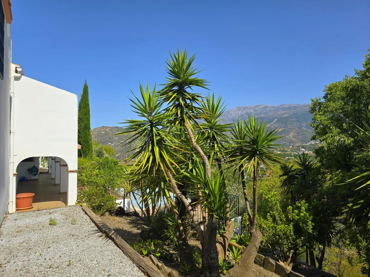 1673d211-81d4-478e-b3dd-4babb98a9d47