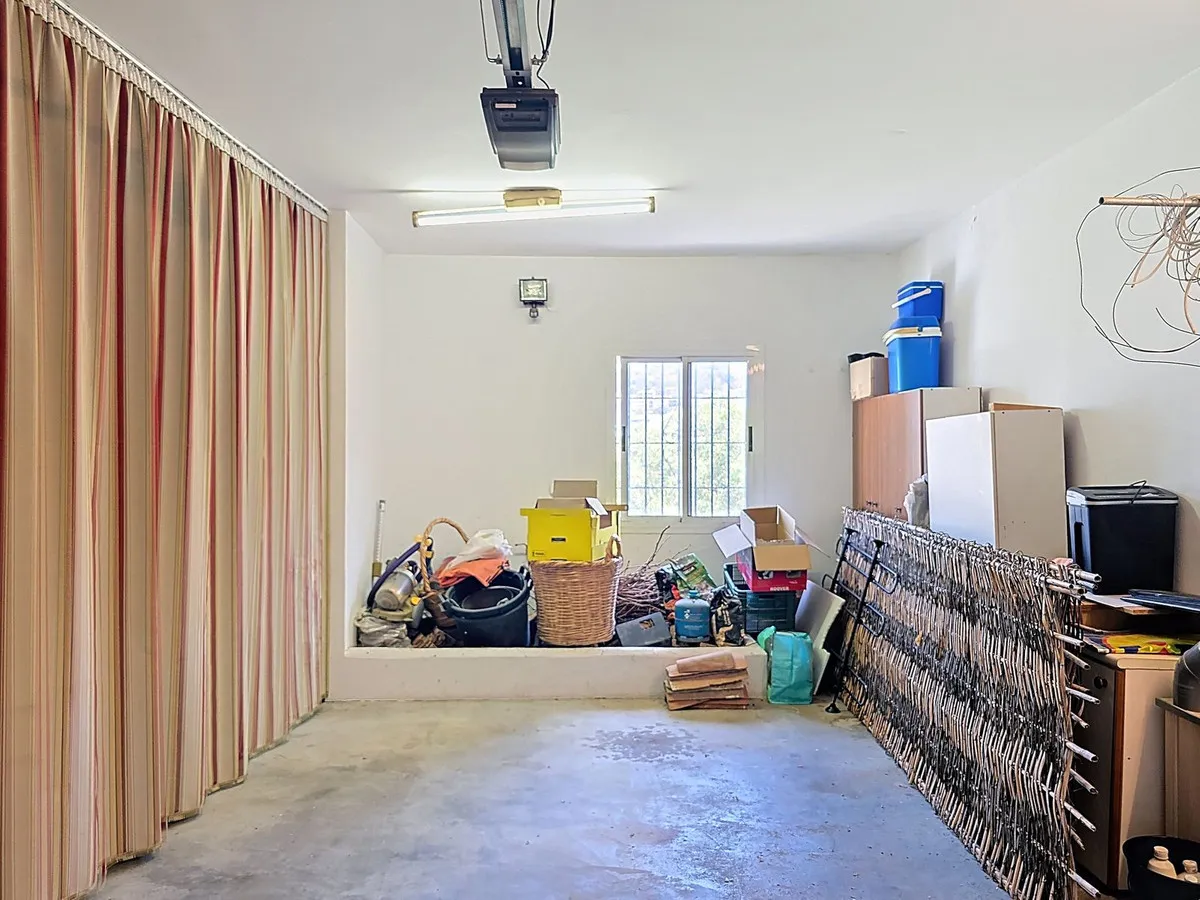 3db06f9a-12e4-4266-ad5e-e27d20dc4cd0