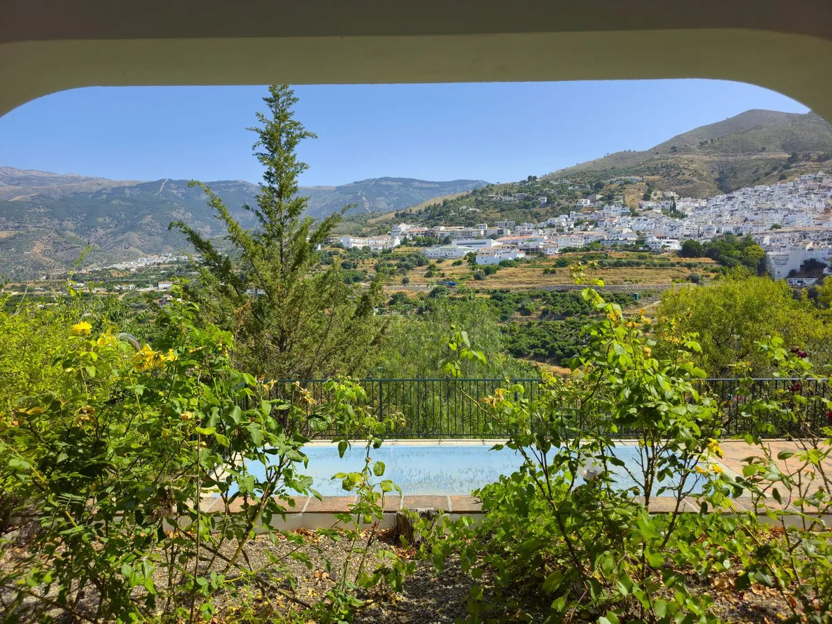 4bd39467-2b99-4389-93fb-82159df2b6b8