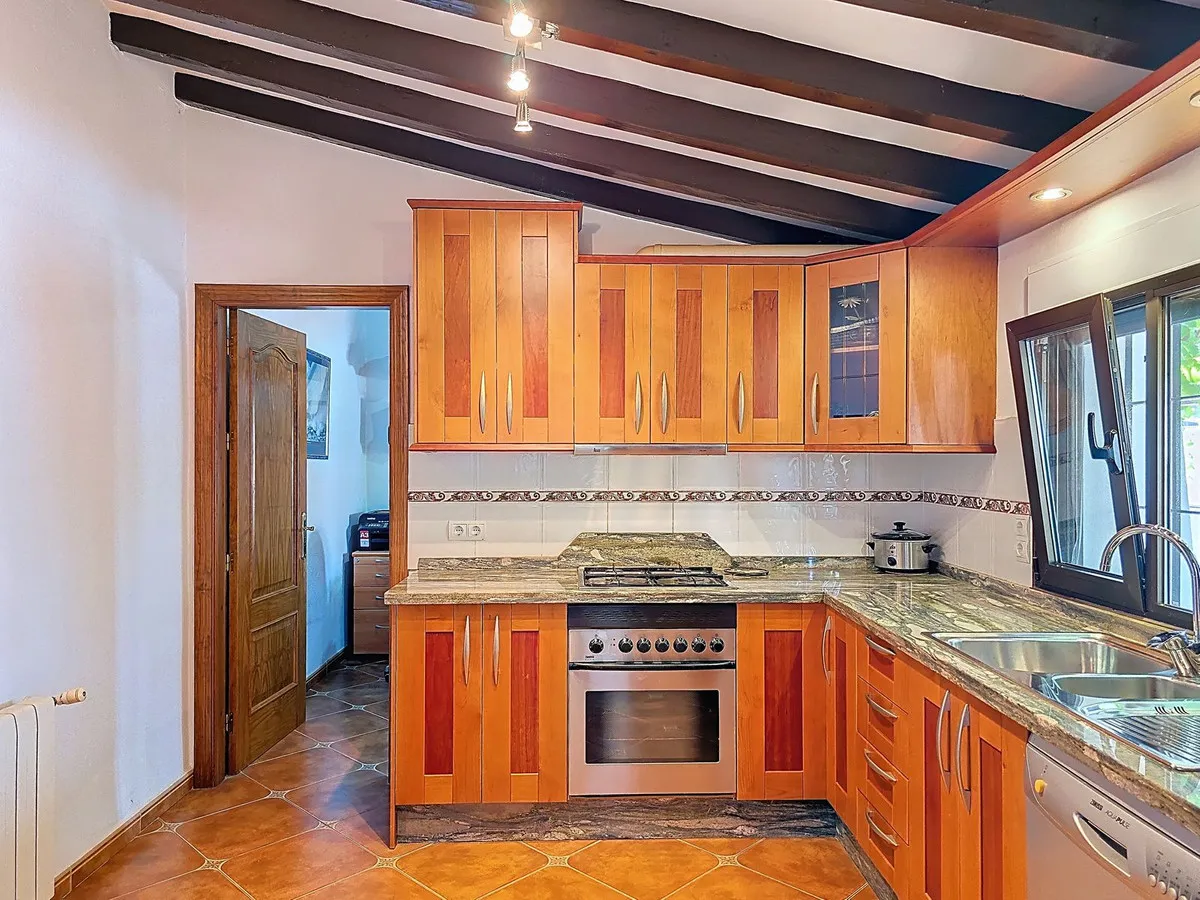 9f856a6d-8829-434e-be57-3fd915940df8