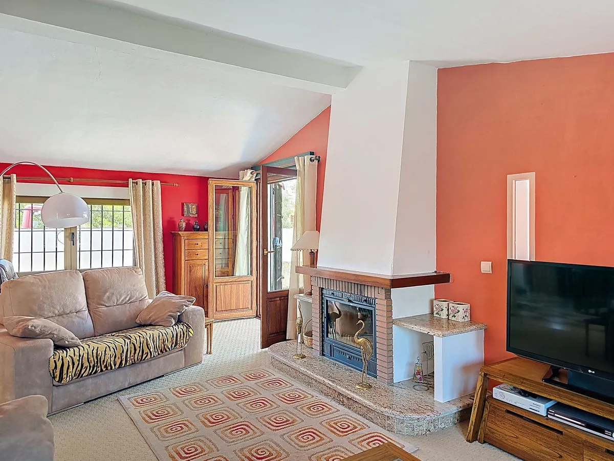 a2b8a5c0-8289-4e8f-93ab-a29fd9a05ff7