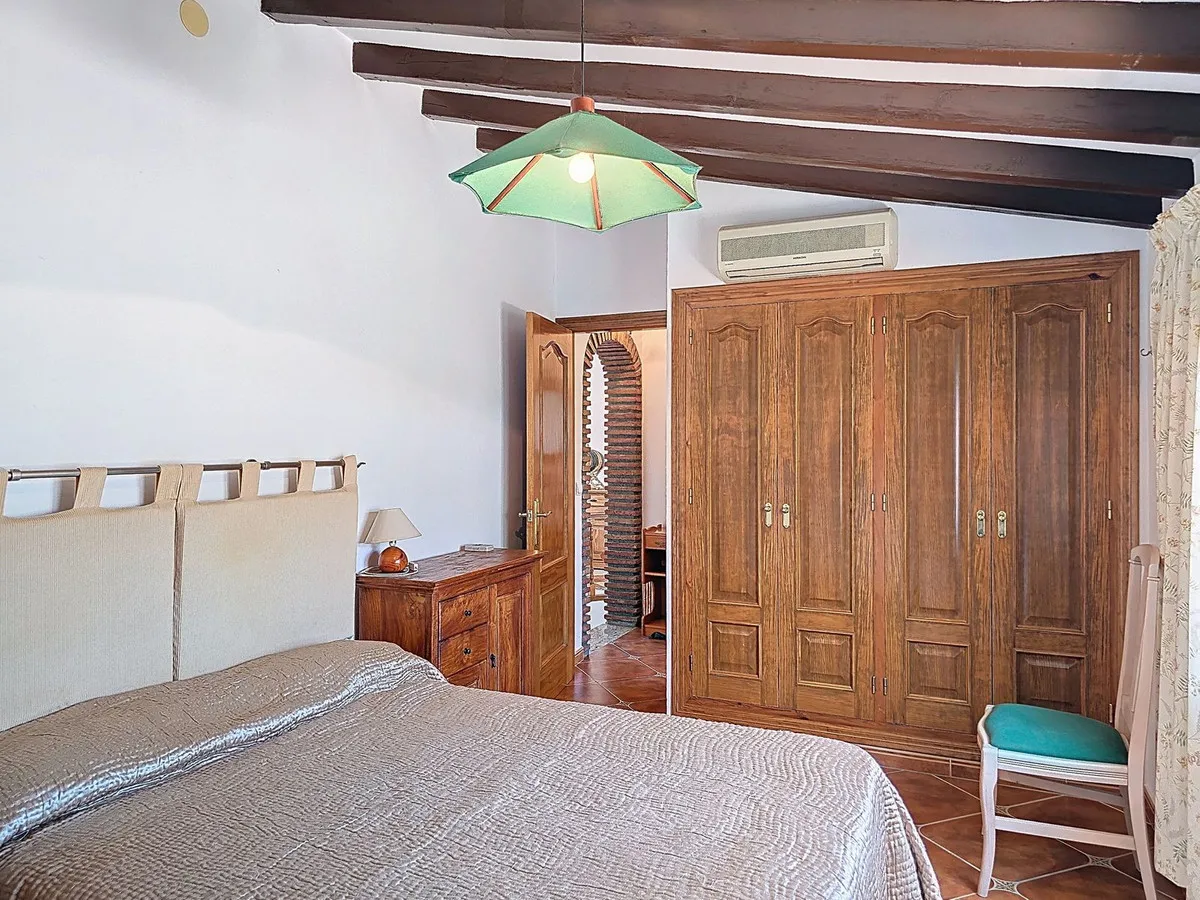 caedd600-feee-4403-9c82-e1a86677160a