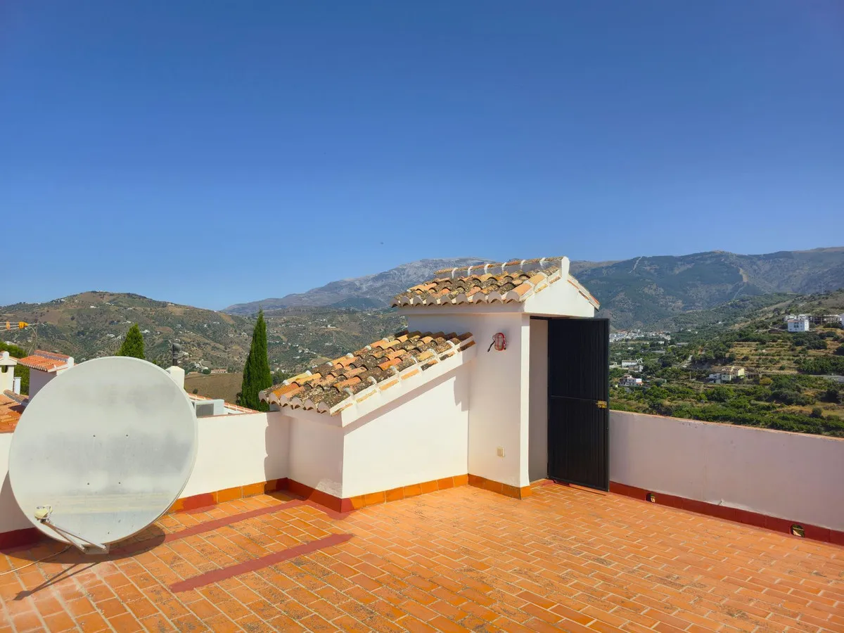 cf551964-33cf-4145-a0c7-8556d071fc3e