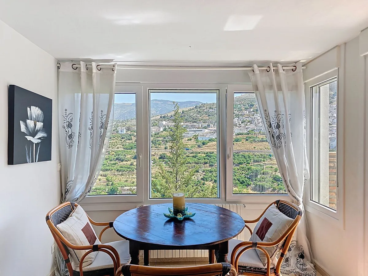 ff05a30e-38bb-4167-9fb1-cf6c59e7f146