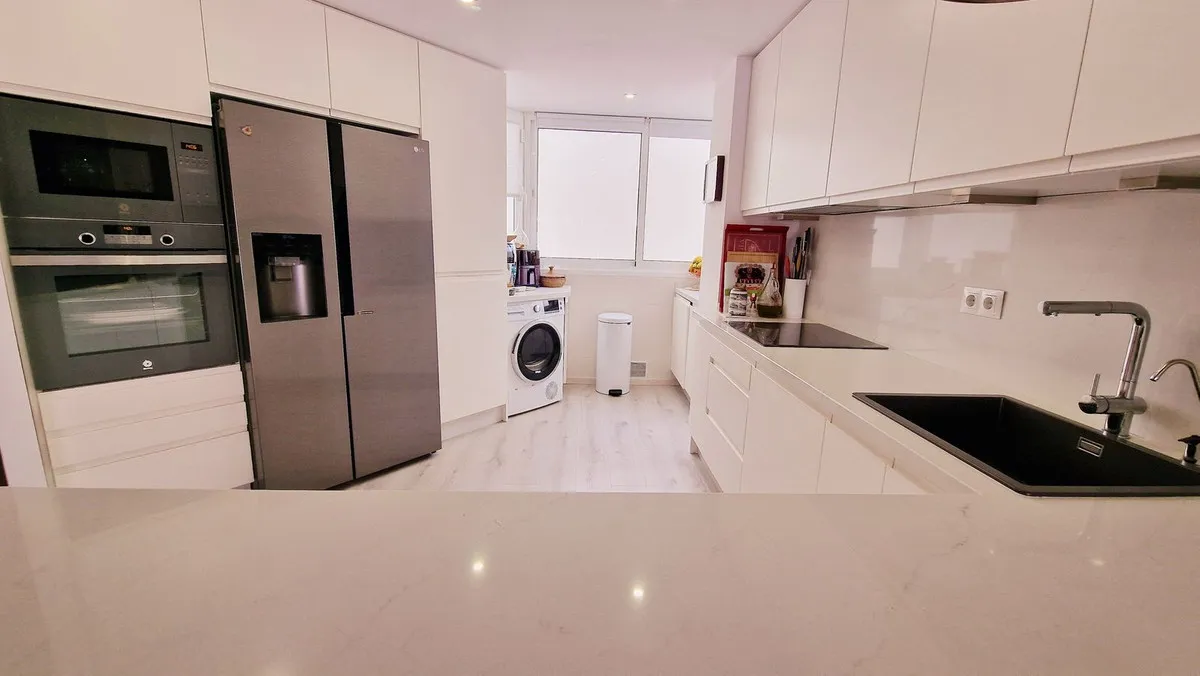 09bfff81-0946-4239-9a80-0c828a2d7c96