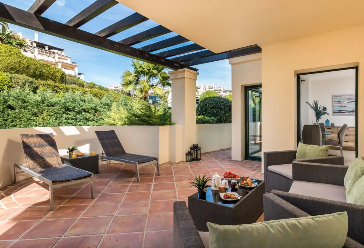 04c18f2c-9ba5-427c-99c6-64070103027e