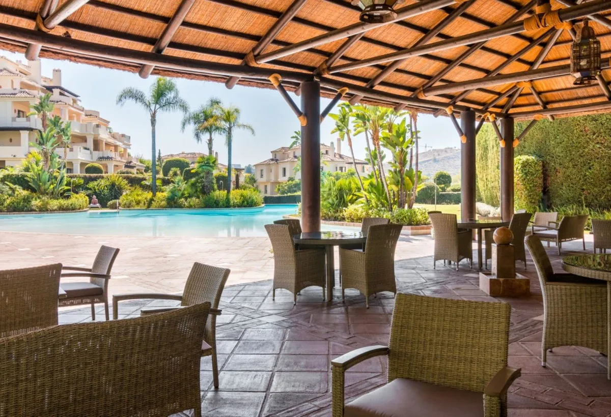 338dfb7a-20bf-4ed3-a4d1-42833446499d