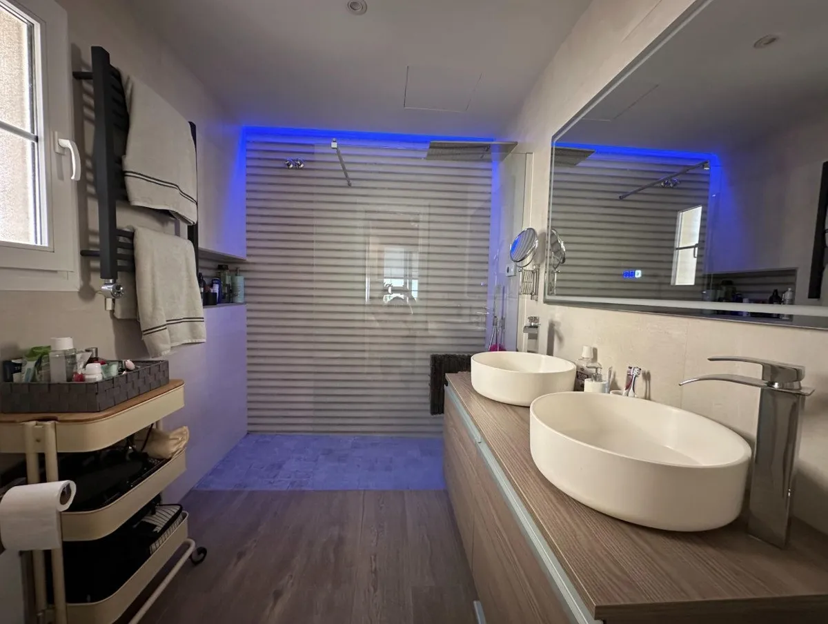 308bd442-e1fb-4c3d-bec7-5df7b58a07d9