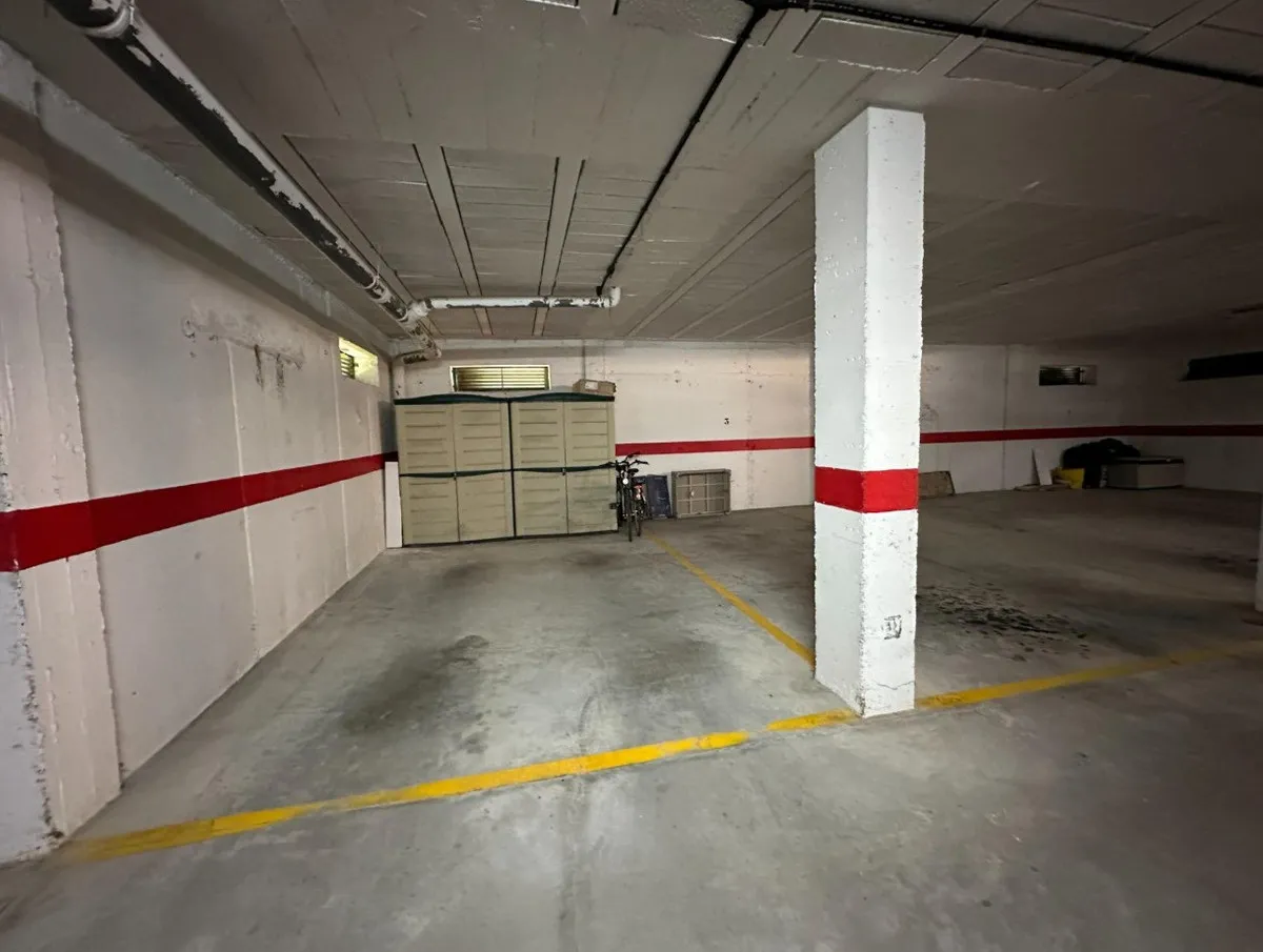 c8d386ff-4ae9-4bbc-96af-4e12910f59c6