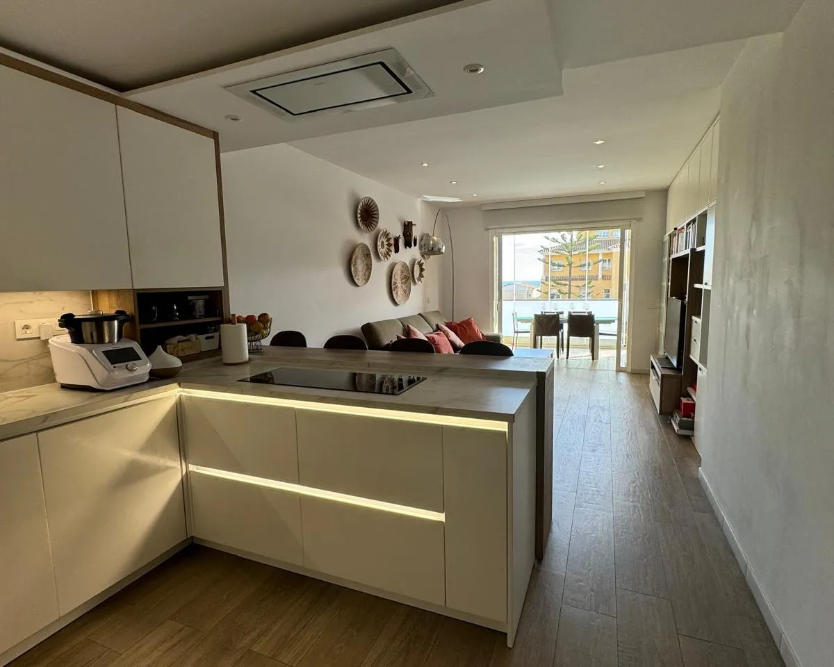 fa7f6c4c-586f-4f68-aa87-d03cf161e594