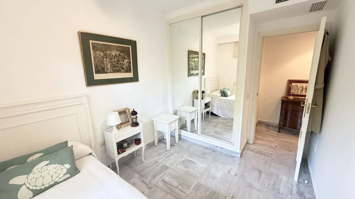 4e1affb2-e934-4d28-8e22-a71390bfbcab