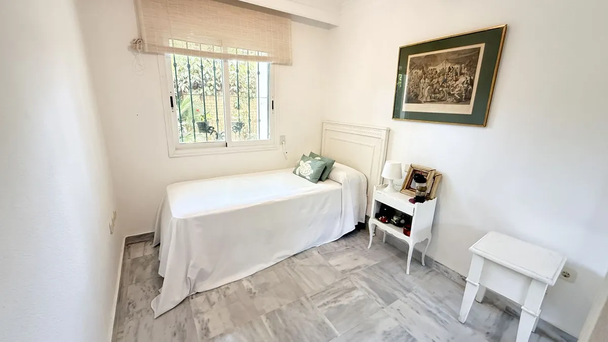 bc6a569c-9c17-45d8-b43a-5746ecfe1765