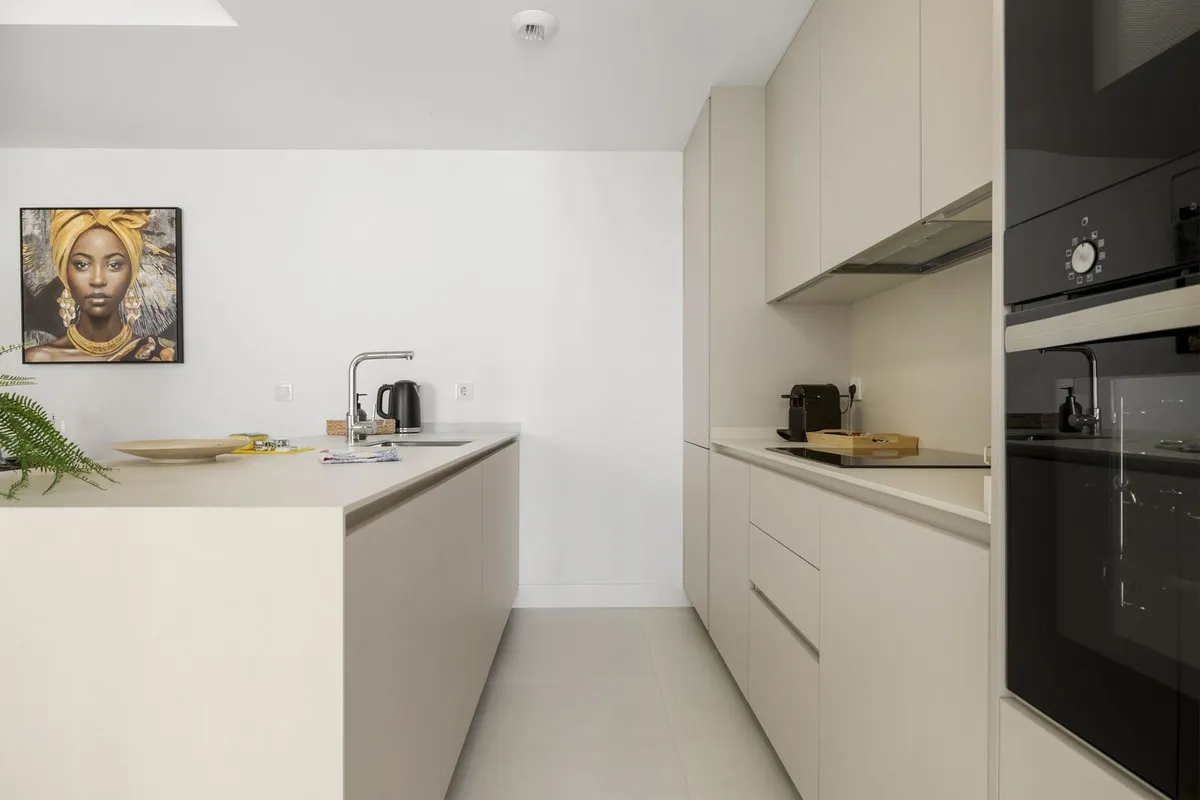 989864c0-8b1c-48db-aef2-6ac91405f734