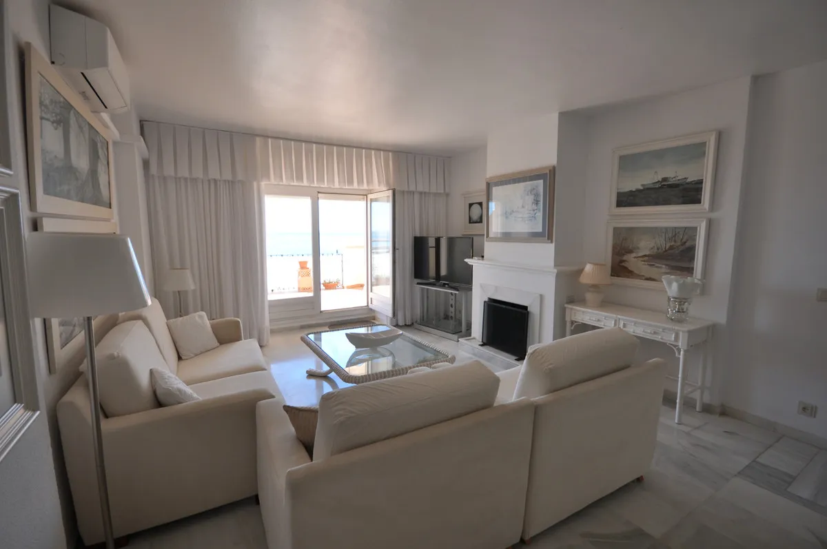 08a54c80-3e02-434e-bb3f-4145ebea9d3d