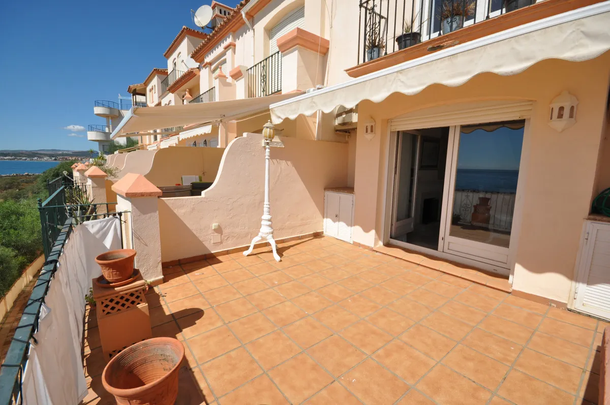 0b85d605-9a9d-4d09-a341-212e682c9b15