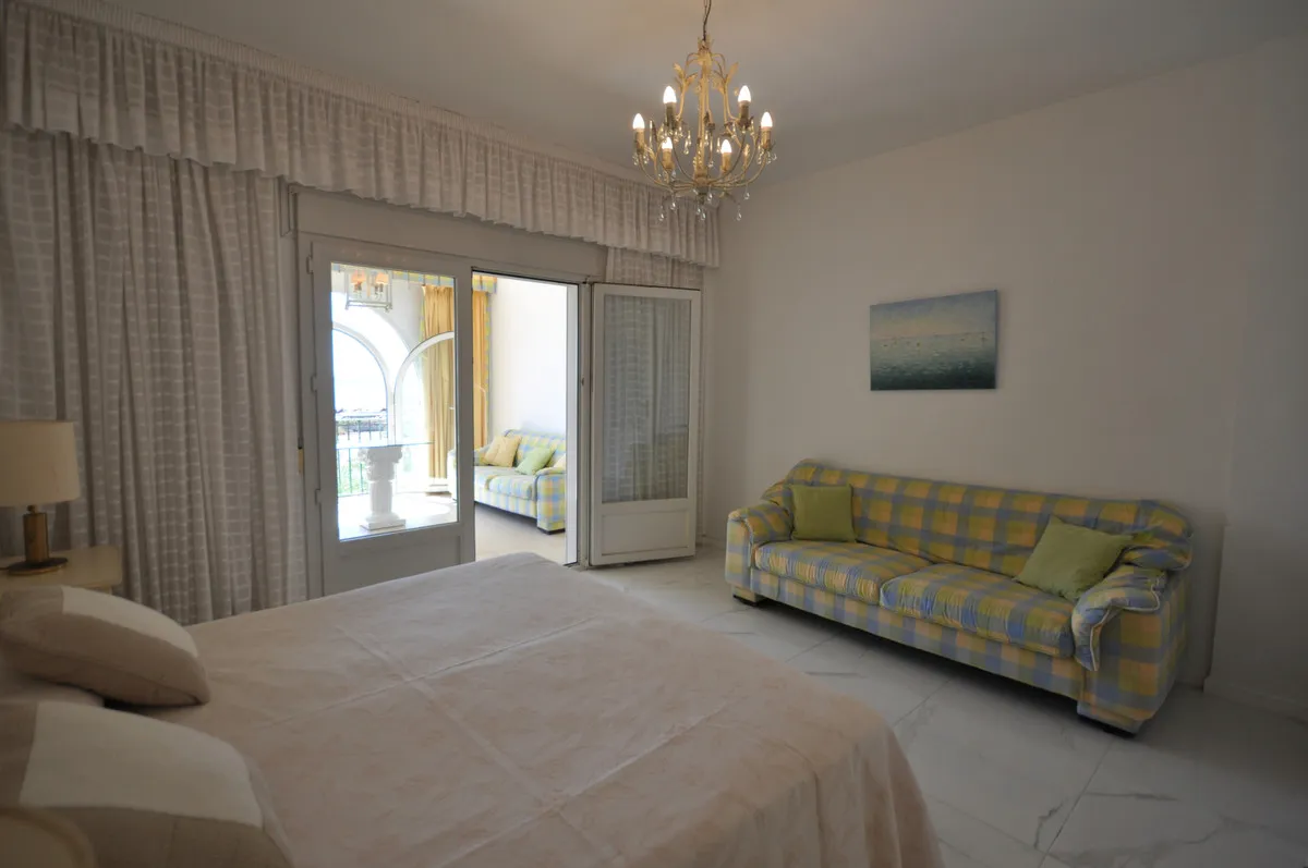 382a4f96-8e3b-43ed-806b-faead2e01afa