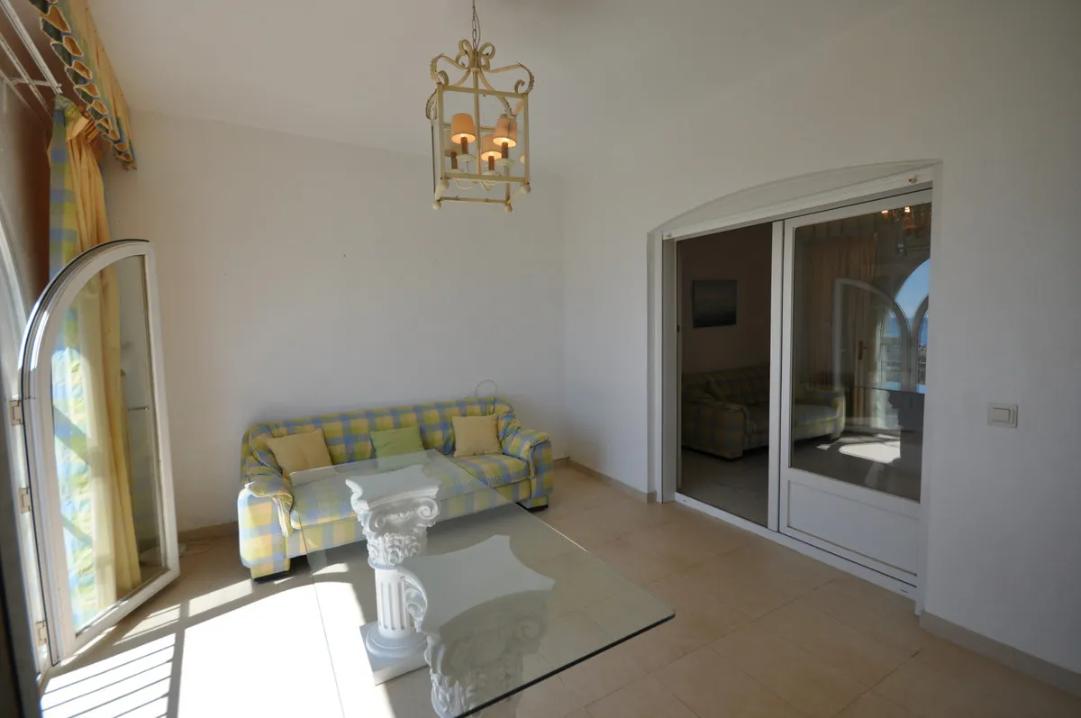 3de29005-63a2-4bdc-9e7c-4048e041d627