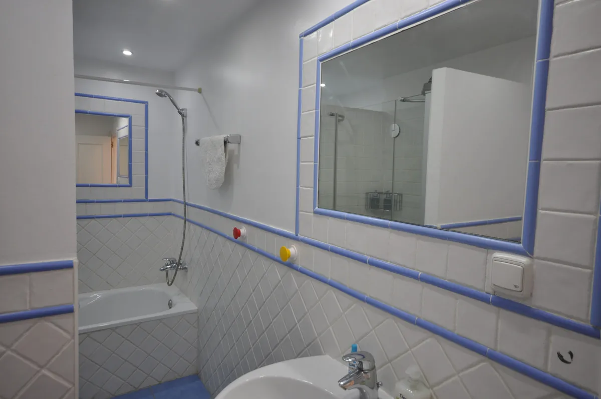 430e77e7-0aa2-469d-8d90-126558e31c99