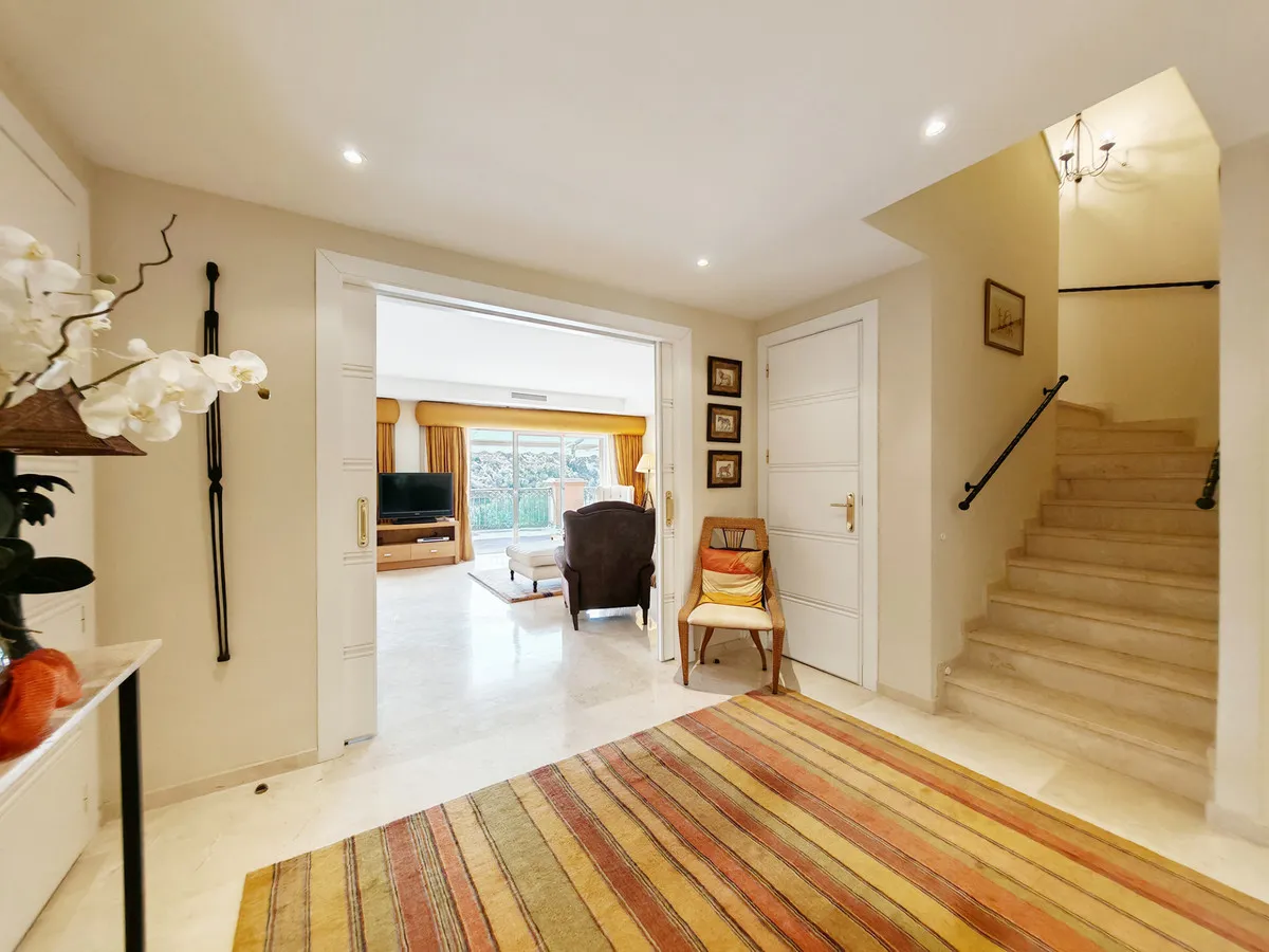 a51d1efa-f0c6-442c-bc2a-7b9178739e22