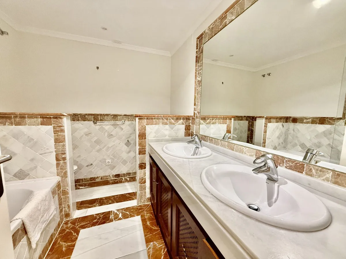 99aaa9b4-5d9e-4dde-ac91-f11973d3f895