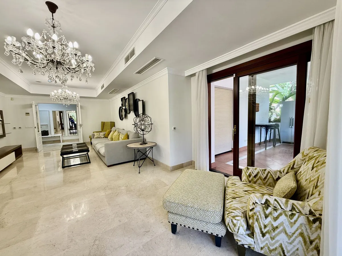 b72009e8-8e6b-4d86-8c70-f36afb96dfa7