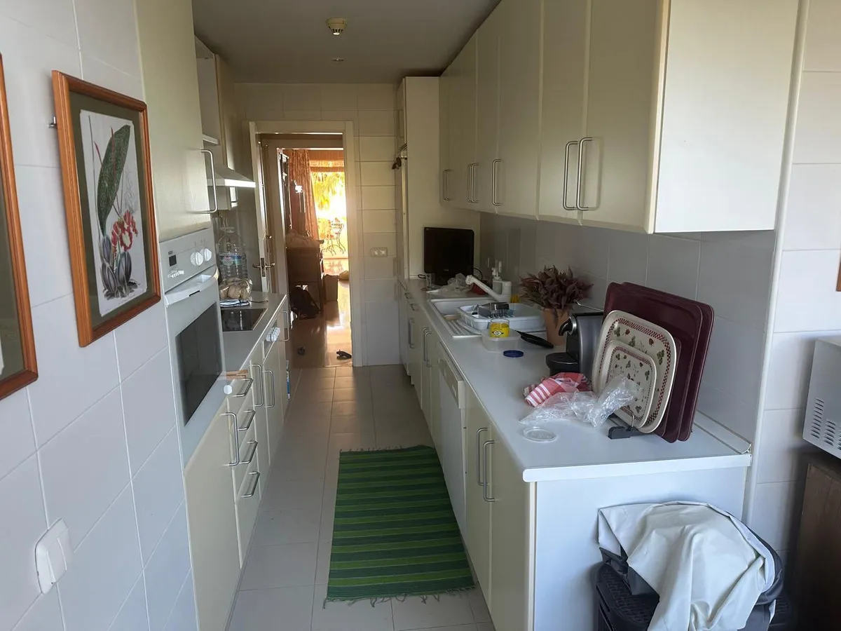 0e245e67-41c3-44eb-af4d-58907a3f9dd3