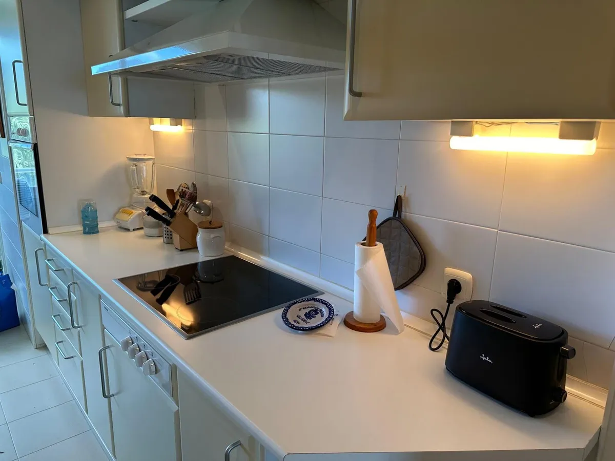 2e5c5474-9162-42d7-827b-4a28243465d1