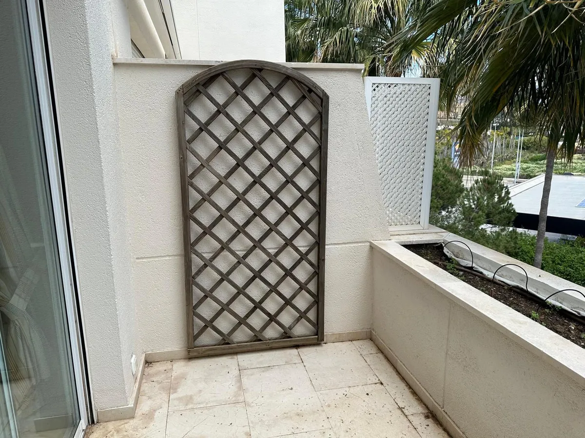 ef858e51-10a0-4527-b632-62109dca3218