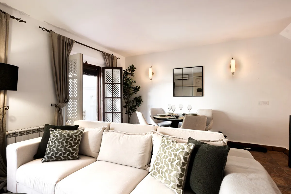 0d2e7b04-965c-4690-995a-74fd15e012ea