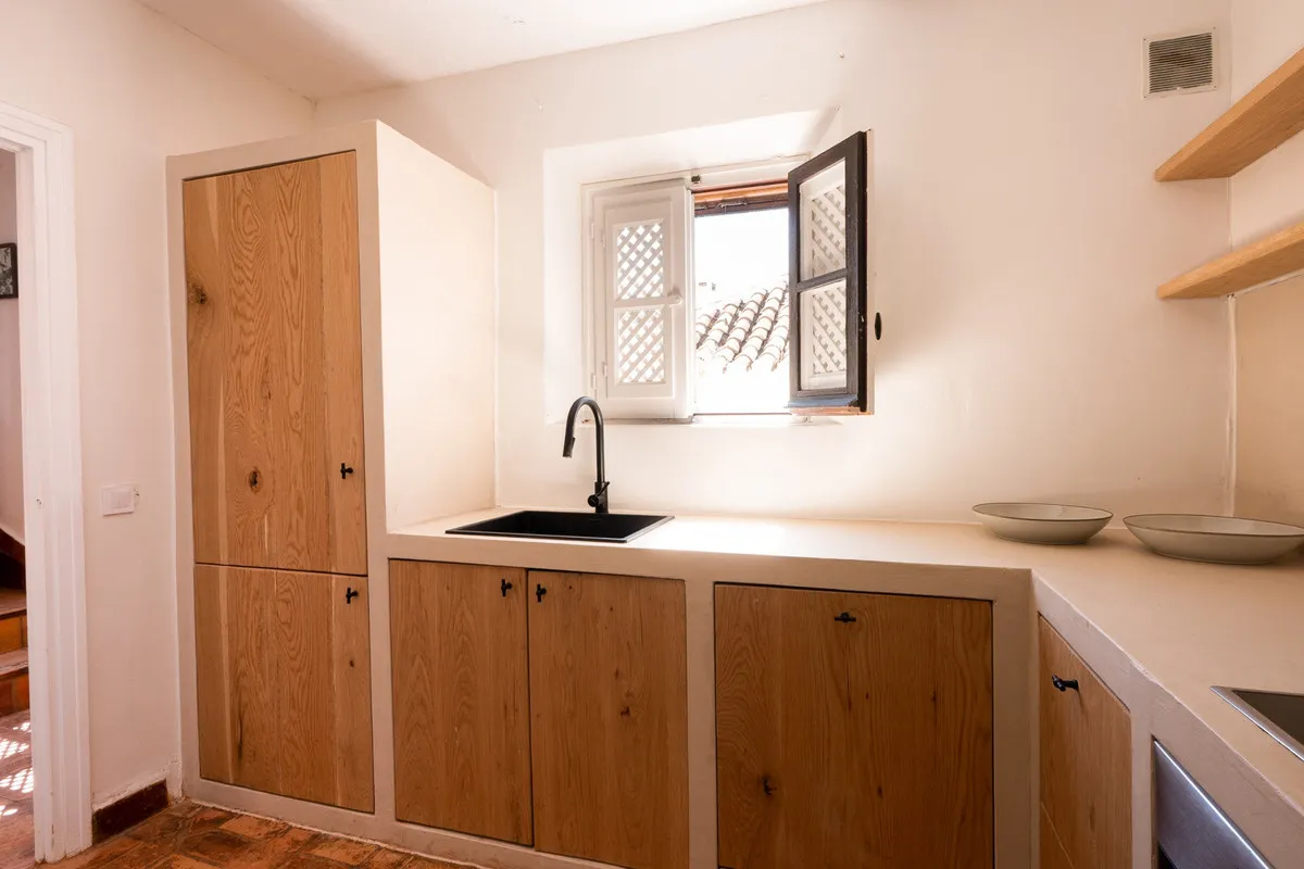 63934880-8887-4b06-9583-72677410c083