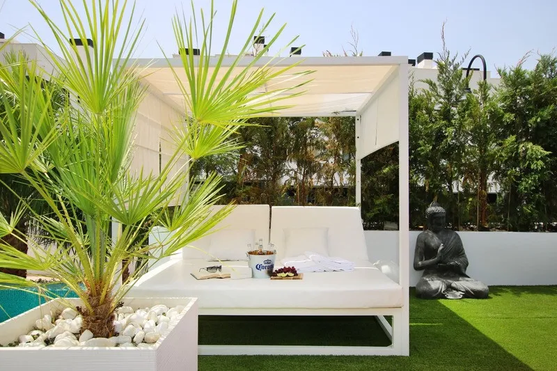 d5eeb8ce-1e1c-49f6-8c2a-3177a1223976