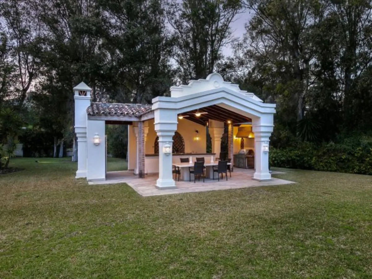 25ea35e0-9ac1-41f2-8f44-351fb943646a